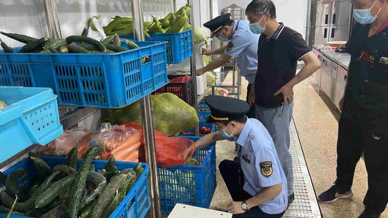 选择加盟品牌时，要关注以下几点：