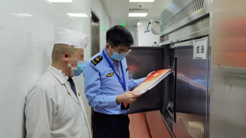 速冻食品与新鲜食材的营养成分存在一定差异，主要表现在以下几个方面：